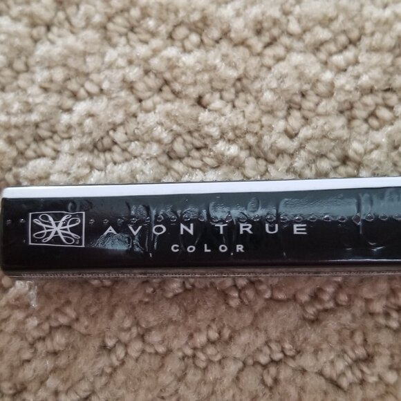 **NEW** Avon True Color Glazewear Lip Gloss Fiery Red - Picture 2 of 5